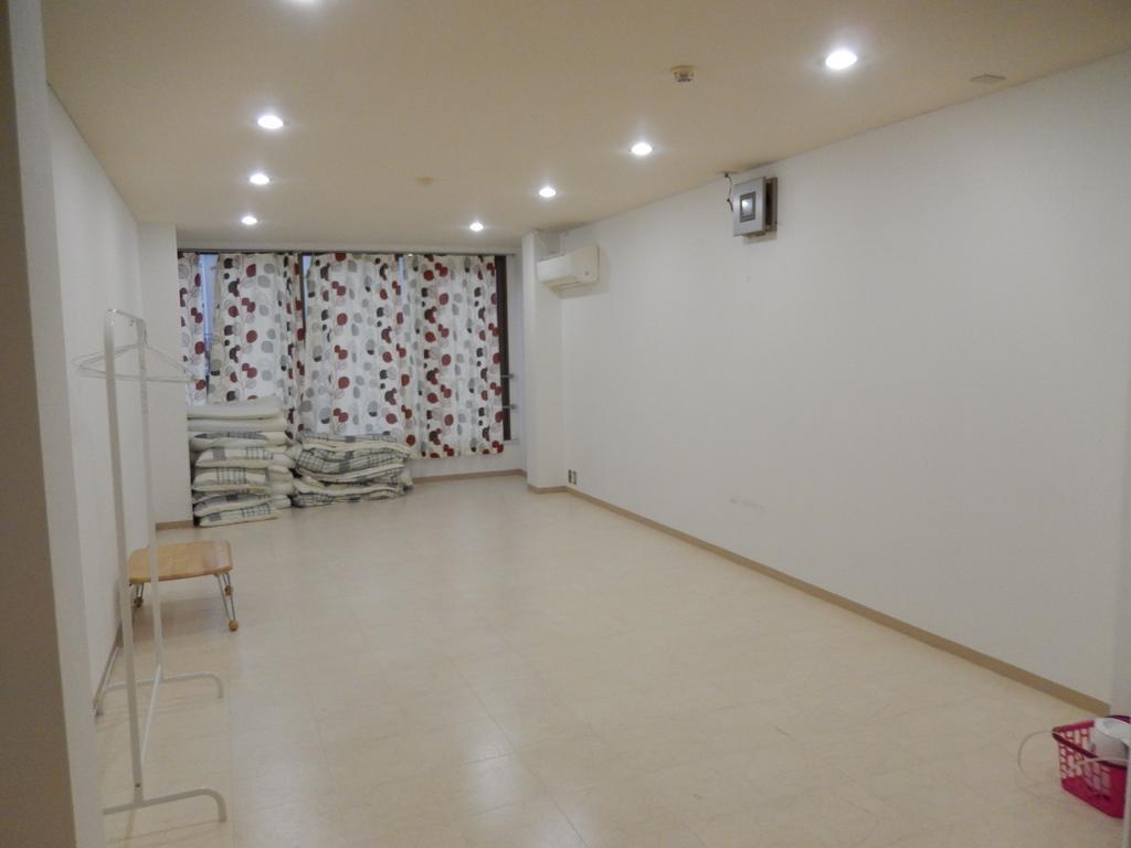Mixed Dormitory Room